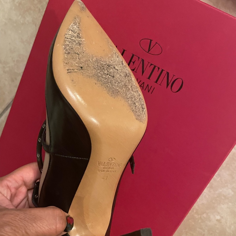 Valentino - Picture 3 of 3